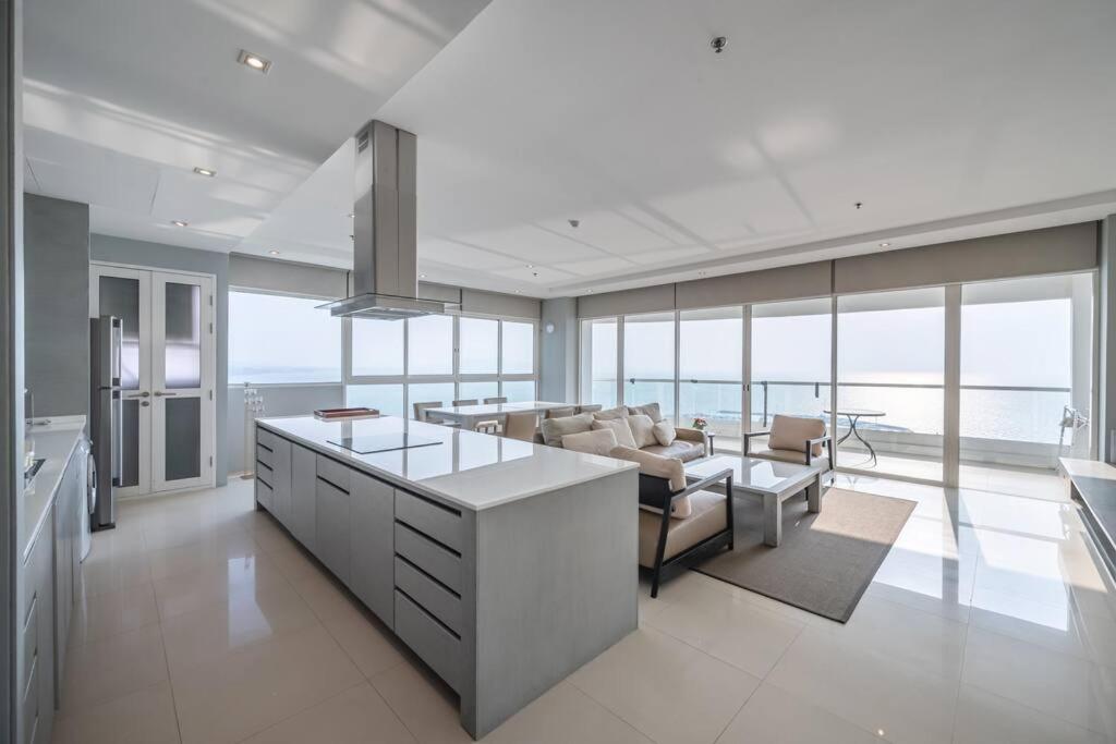 Ocean Portofino/Luxury2Br/153Sqm Lägenhet Na Chom Thian Exteriör bild